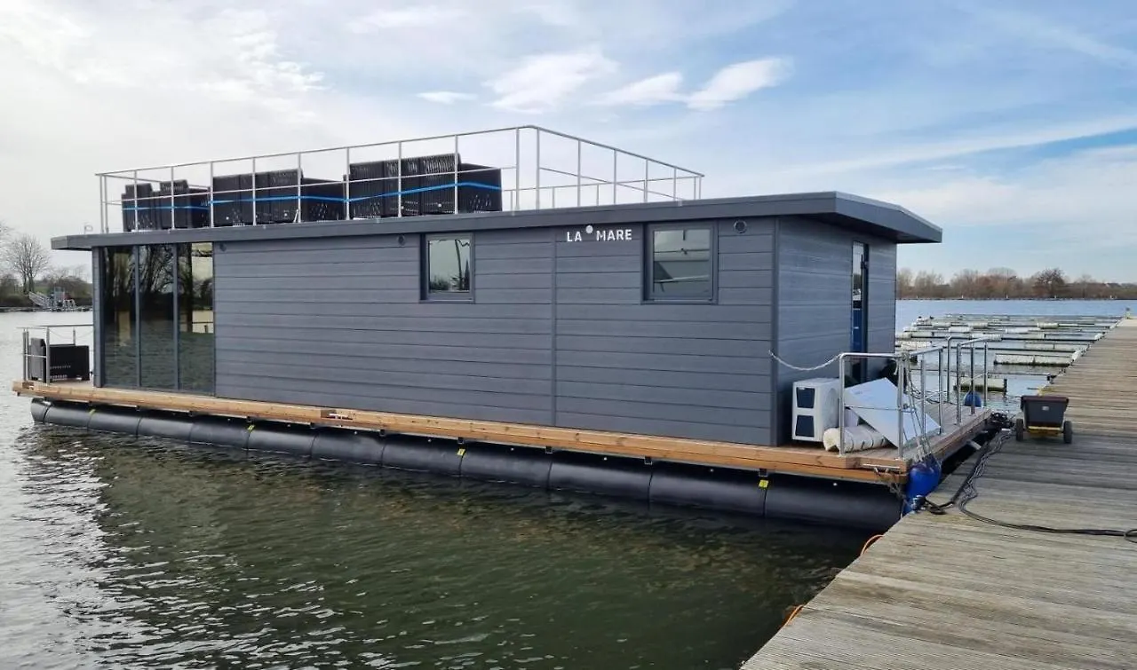Hausboot La Mare Seeblick Weyhe Apartment